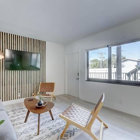 Chic Retreat: 2Br Apartment! Форт-Лодердейл Екстер'єр фото